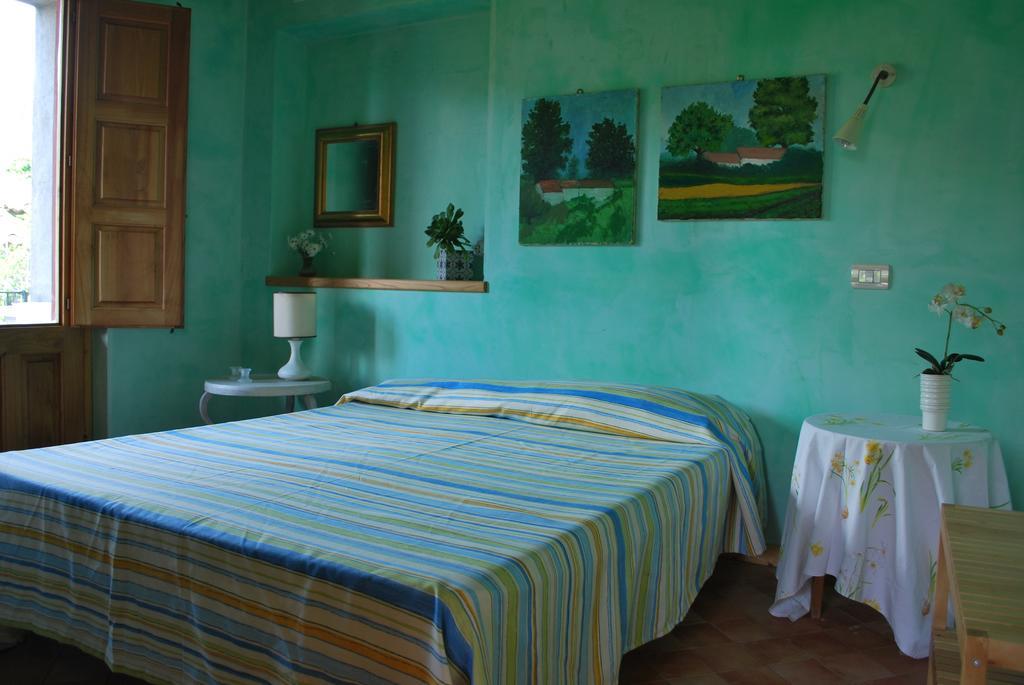 Case Vacanze Fossanave Santa Tecla Exterior photo